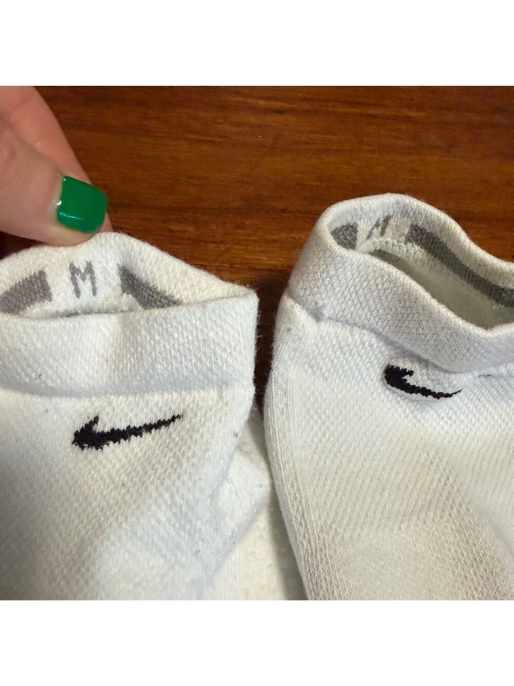 Nike No-Show Socks Lot 2 Pairs Womans White Pink & Black Swoosh Gray Line Worn - Picture 4 of 6